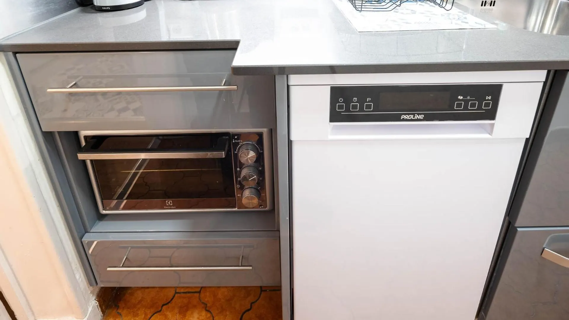 Flat 31M2 Near Pompidou Center, Marais, Les Halles, Mobility Lease Only Paris 0*,  Fransa