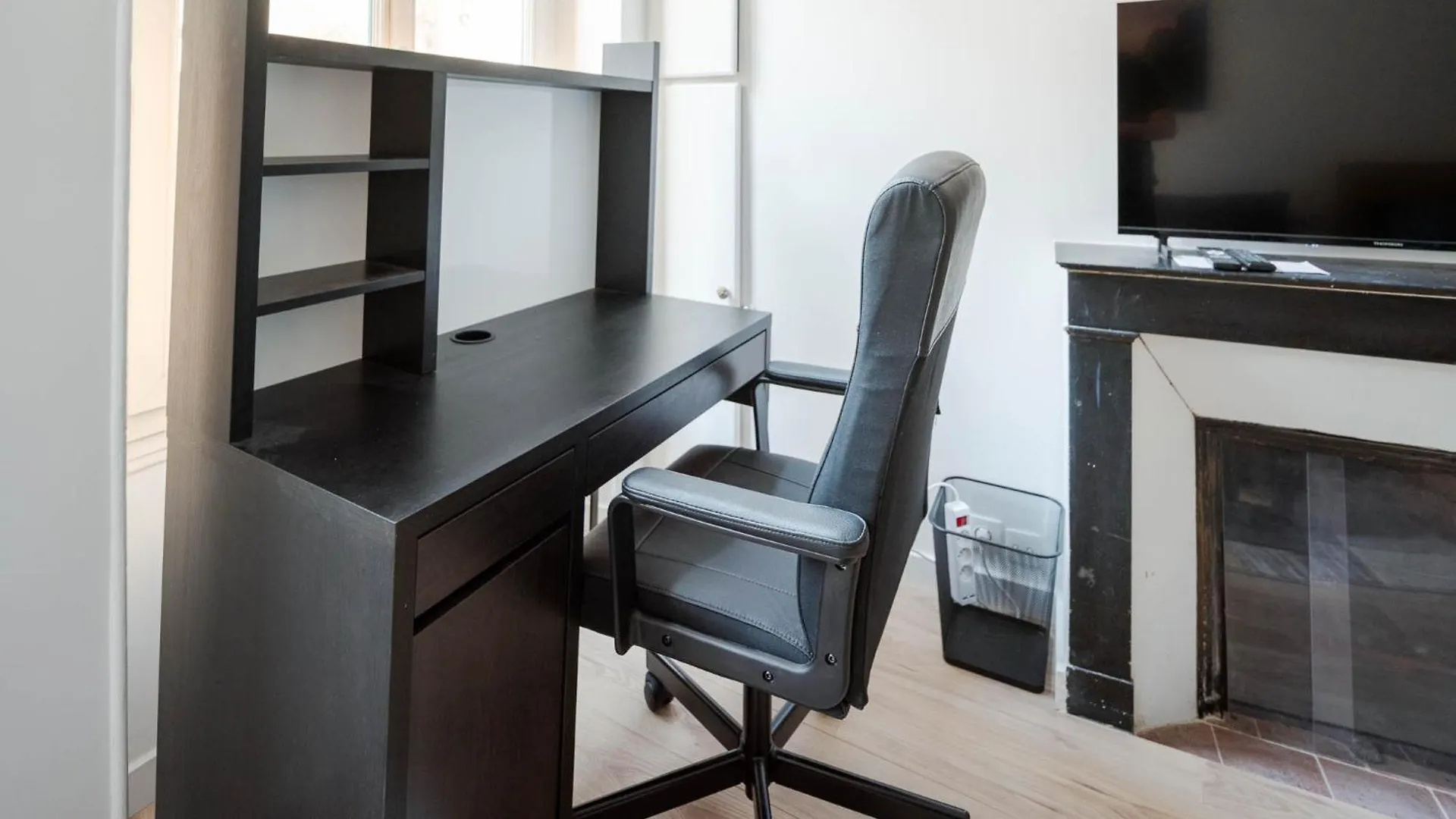 Flat 31M2 Near Pompidou Center, Marais, Les Halles, Mobility Lease Only Paris Daire