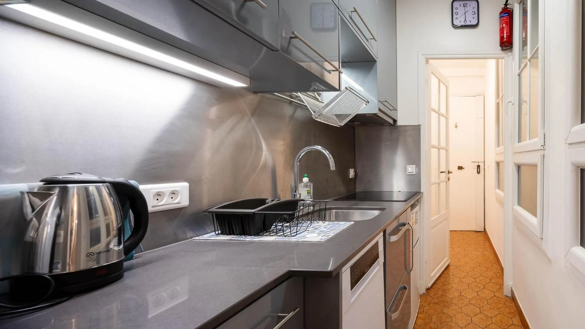 Flat 31M2 Near Pompidou Center, Marais, Les Halles, Mobility Lease Only Parigi 0*,  Francia
