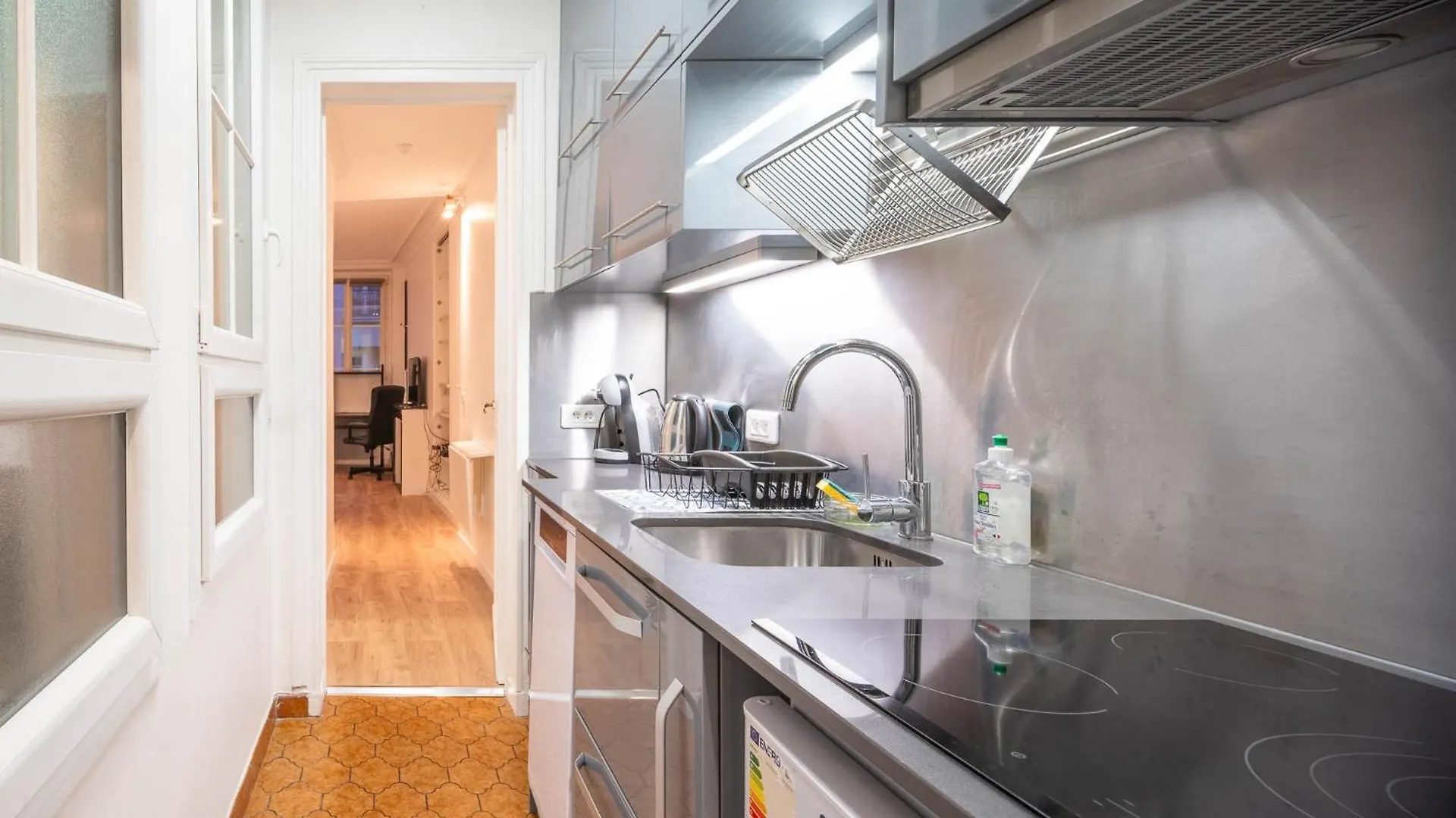 Flat 31M2 Near Pompidou Center, Marais, Les Halles, Mobility Lease Only Parigi